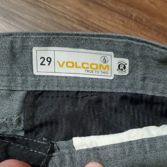 Volcom Men's Charcoal Flat Front Shorts - Picture 2 of 7